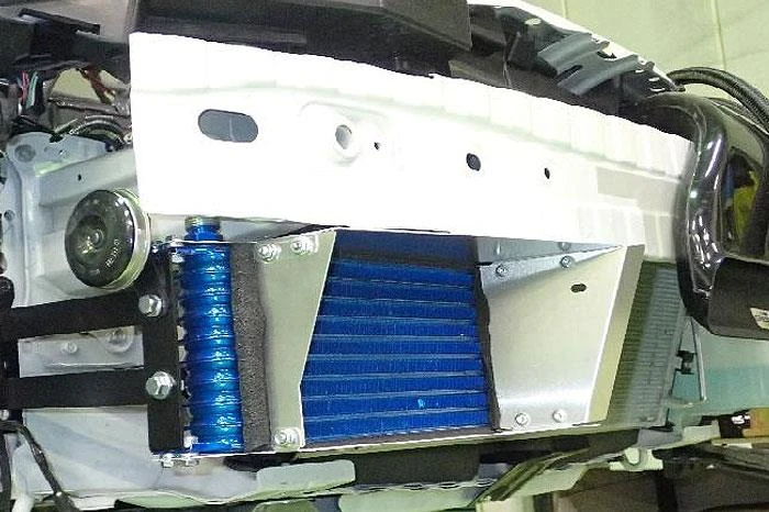 GReddy 10-Row Oil Cooler STD ZC6 Kit für 2017+ Subaru BRZ