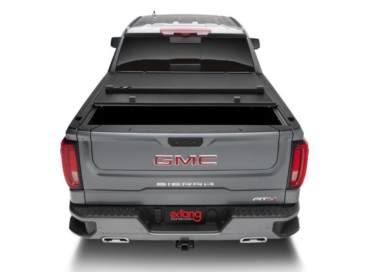 Extang Xceed Tonneau Cover für 2020–2023 Chevy/GMC Silverado/Sierra 2500HD/3500HD 6ft. 9in. ohne Seitenboxen