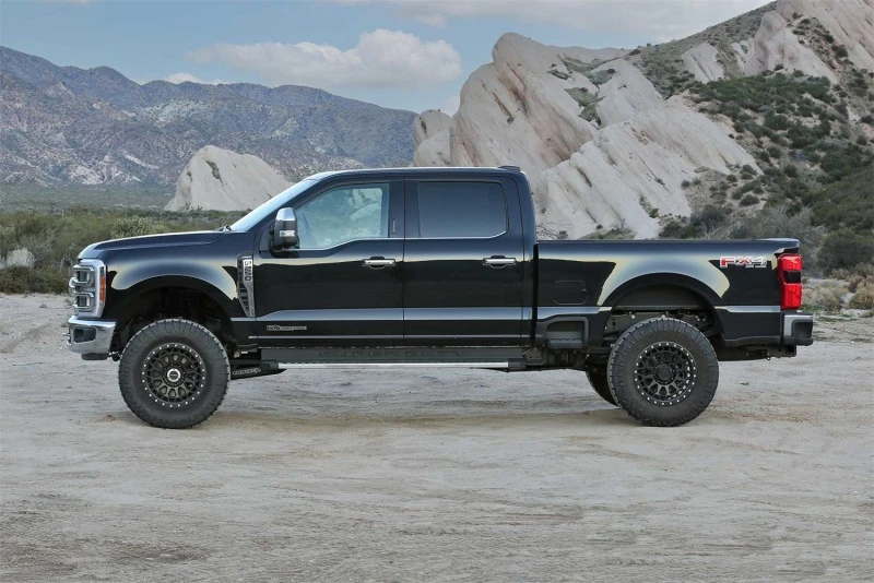 Fabtech 17-20 Ford F250/350 4WD 4 Zoll Rear Box Kit