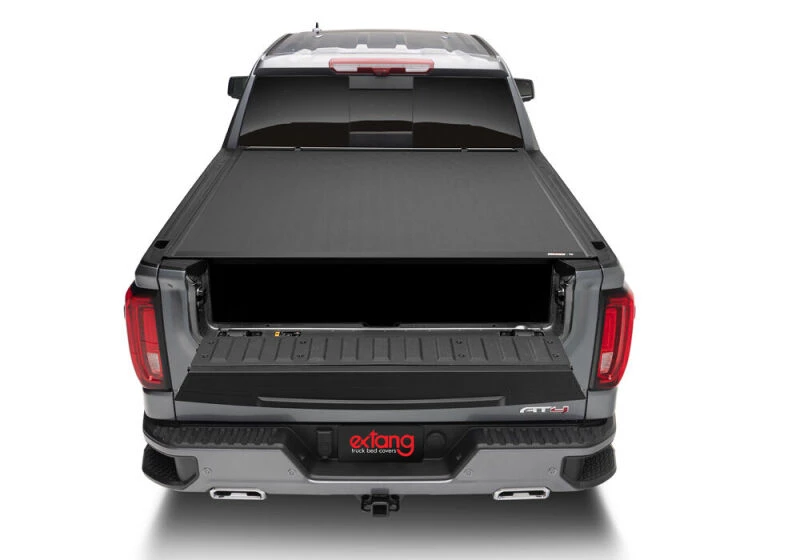 Extang Xceed Tonneau Cover für 2020–2023 Chevy/GMC Silverado/Sierra 2500HD/3500HD 6ft. 9in. ohne Seitenboxen