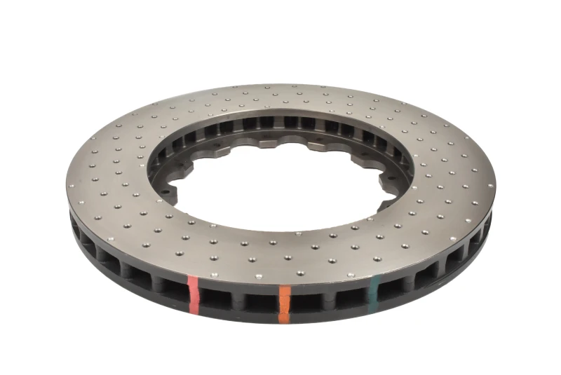 DBA Vorderer 5000 Series Drilled & Dimpled Ring für 16-21 Mercedes Benz C63 S AMG (W205)