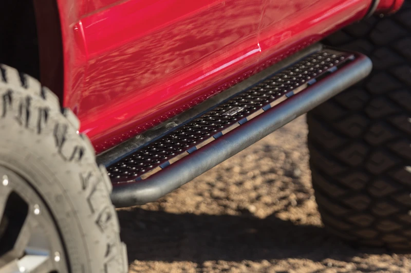 Go Rhino 09-19 Ram 1500 Dominator Extreme D6 Seitenstufen Komplett-Kit mit Seitenstufe + Halterungen