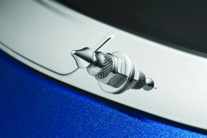 Kuryakyn Windshield Mounting Spikes für 2014–2025 FL Touring Modelle Chrome