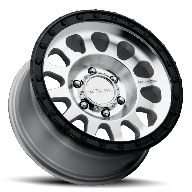 Method MR315 17x9 -12mm Offset 5x5 71.5mm CB Machined Wheel - Gloss Black Lip