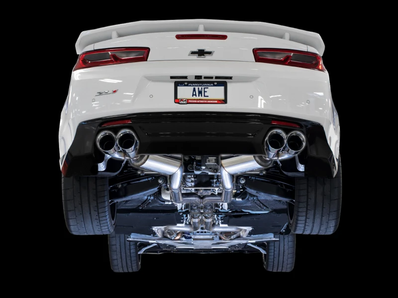 AWE Tuning 16-19 Chevy Camaro SS Res Cat-Back Auspuff -Touring Edition (Quad Chrom Silber Spitzen)