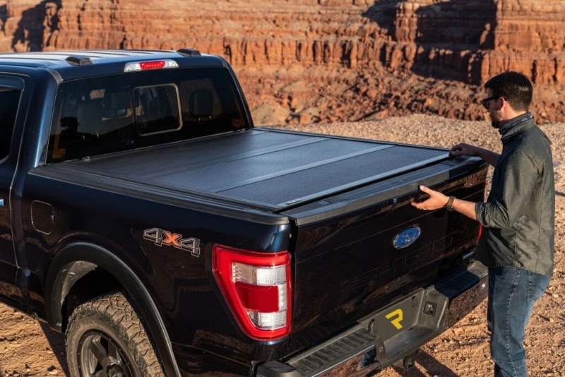 UnderCover Armor Flex Tonneau-Abdeckung für 2021+ Ford F-150 Crew Cab 5,5ft