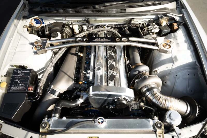 GReddy Garage Front Tower Bar für 1995-98 Nissan Skyline GT-R