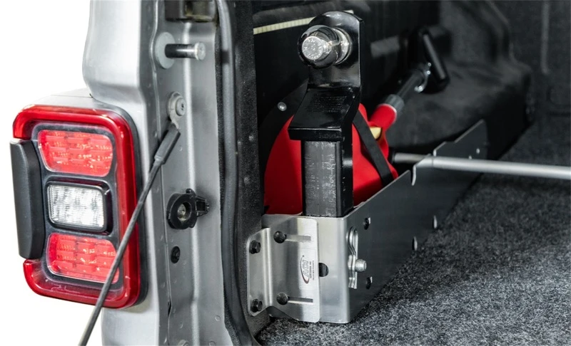 Access Universal H2 Laderaum-Tasche mit 2-Zoll-Anhängerkupplung für LKW (Aluminium)