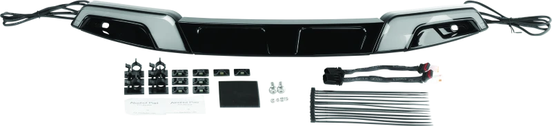 Kuryakyn Tracer Windshield Trim für 2014–2023 Harley-Davidson FLH Modelle Schwarz