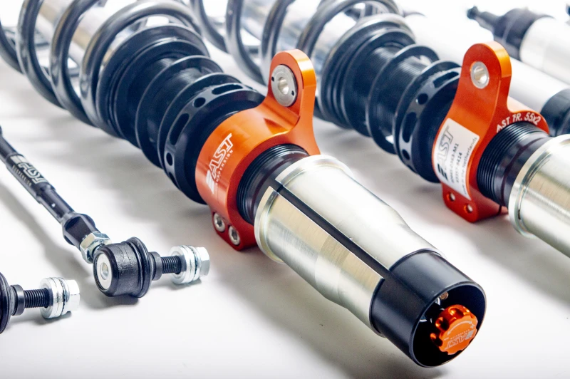 AST 2021+ BMW M3 G80 / M4 G82 5100 Street Series Coilovers (German: AST 2021+ BMW M3 G80 / M4 G82 5100 Straßen-Serie Coilovers)