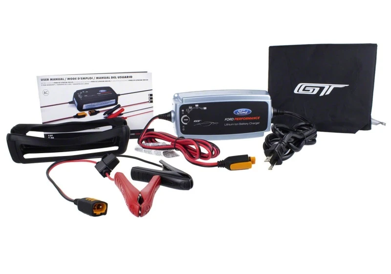 ford-racing_M-10665-A-6793371585ebe Ford Racing Ford GT Batterie-Ladegerät-Kit (nur US-Modelle)