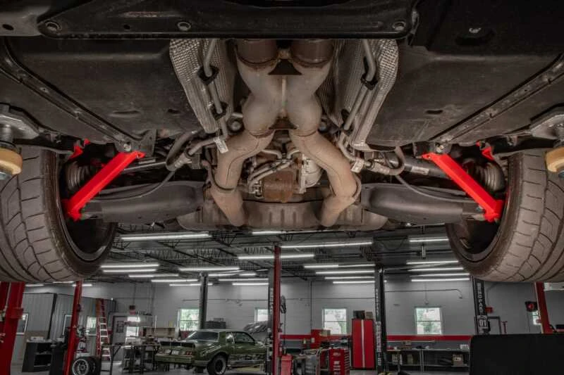 UMI Hinterachslenker für 16-24 Chevrolet Camaro - Rot