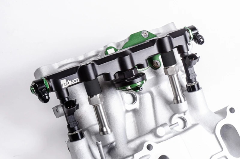 Radium Engineering Mazda 13B-Rew Sekundär-Top-Feed-Konversionskraftstoffschienen