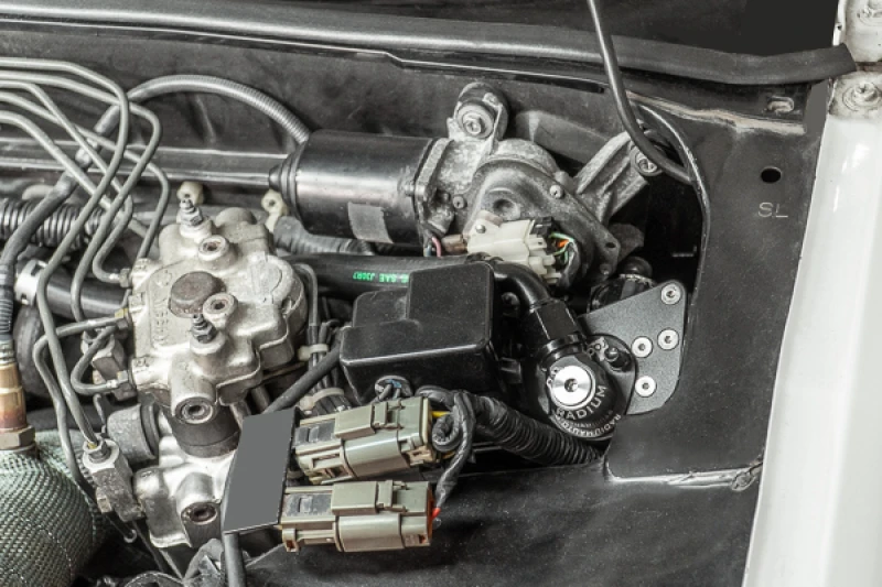 Radium Engineering Doppel-Fangbehälter-Kit Nissan R32 Skyline GT-R Fluid Lock
