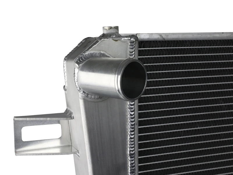 aFe BladeRunner Street Series Tube & Fin Aluminum Radiator 06-10 GM Diesel Trucks 6.6L V8