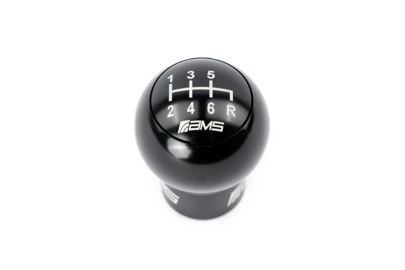 AMS Performance 6-Gang Billet Schaltknauf (inkl. Rot, Schwarz und Gunmetal-Kappe) für Subaru WRX/STi