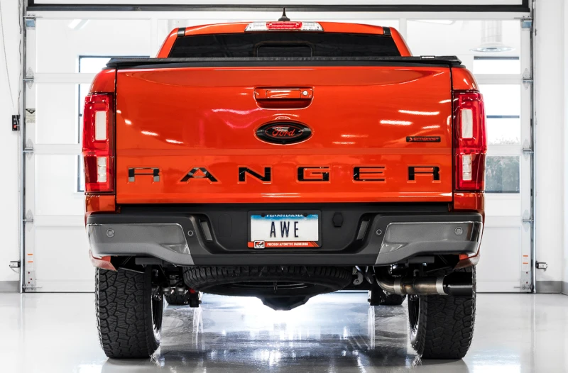 AWE Tuning 2019+ Ford Ranger 0FG Leistungs-Abgasanlage mit Diamant-Schwarz-Tips & Rock Guard