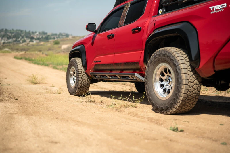 DV8 Offroad Rock Sliders für 2024–2025 Toyota Tacoma Double Cab