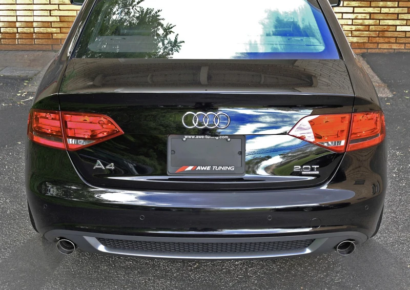 AWE Tuning Audi B8 A4 Touring Edition Auspuff - Dual Outlet Polierte Silber-Tipps