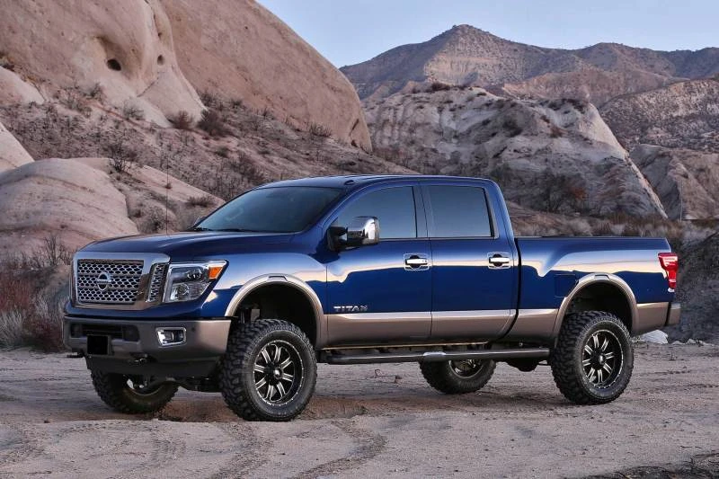 Fabtech 14-17 Nissan Titan 4WD 6-Zoll-Basis-System mit Stealth