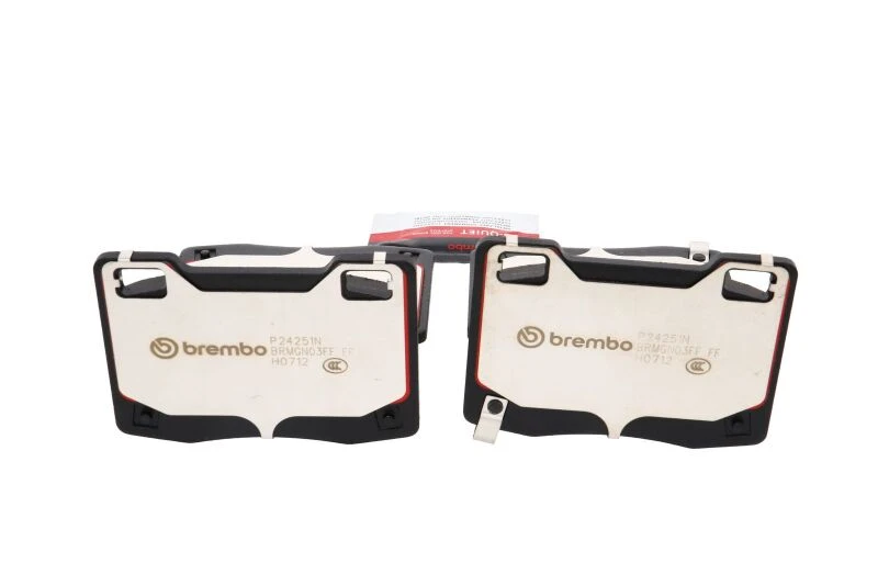 Brembo OE Hinterer PRIME Keramik-Bremsbelag für 2020–2022 Ford Mustang
