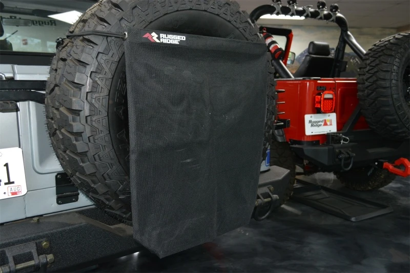 Rugged Ridge Trail Bag ( German: Rugged Ridge Trail-Beutel )