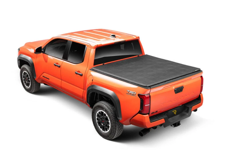 Extang Trifecta E-Series Tri-Fold Tonneau Cover für 2024–2025 Toyota Tacoma