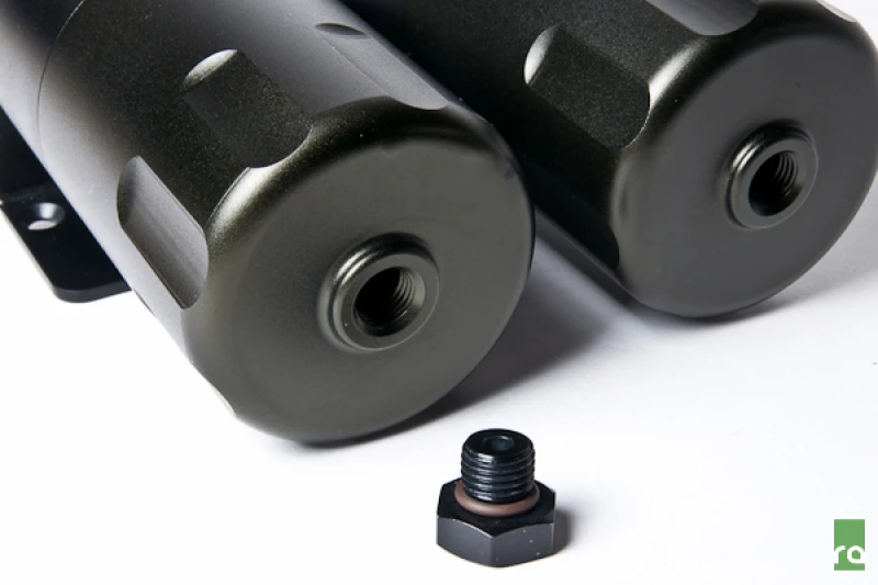 Radium Engineering Dual Universal Auffangbehälter-Kit - Fluid Lock