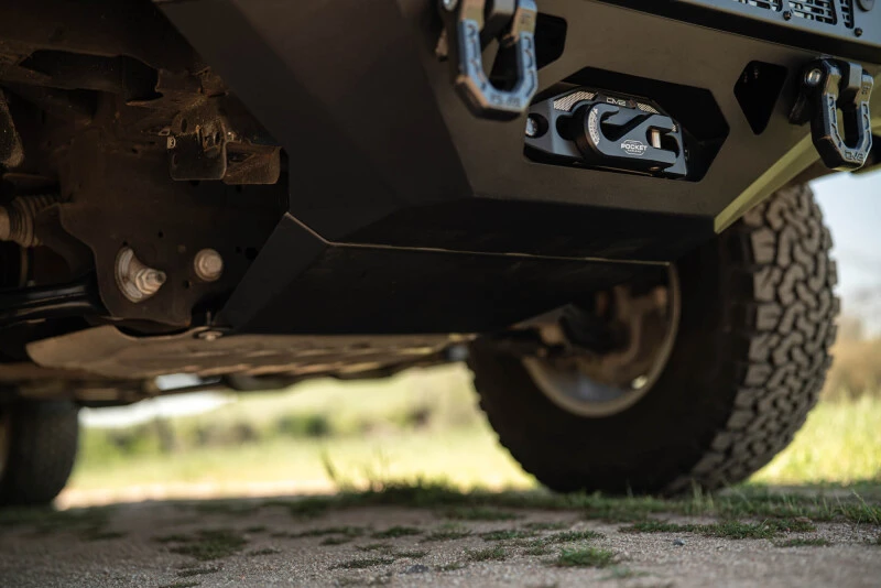 DV8 Offroad Frontstoßstange mit Seilwinde für 2022+ Chevrolet Silverado 1500