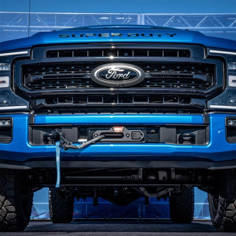 Ford Racing 23-24 Super Duty Ford Performance-Teile/Warn Winch-Kit