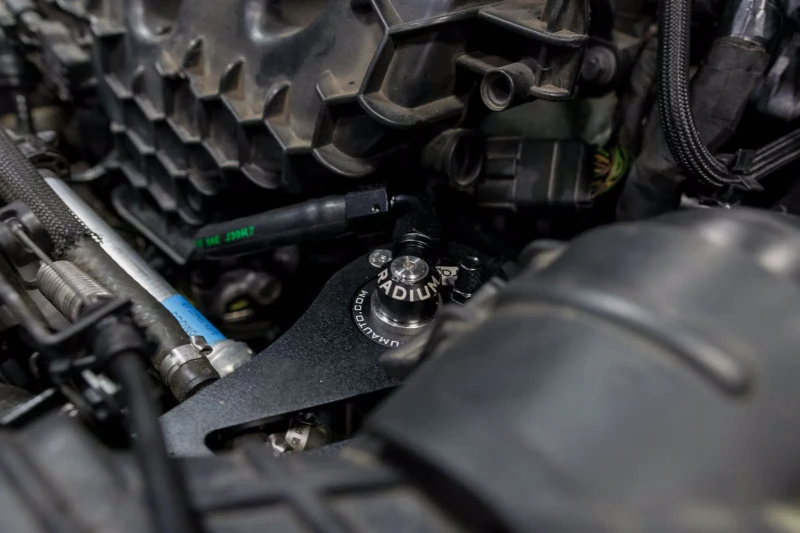 Radium Engineering Fangbehälter-Kit PCV 15-18 Focus Ecoboost Fluid Lock