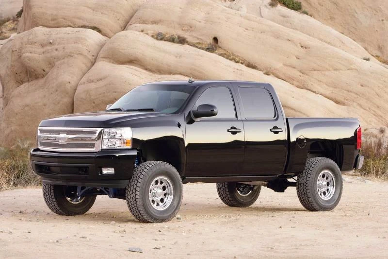 Fabtech 07-13 GM C1500 P/U ohne Autoride 2WD 6 Zoll Perf Sys w/Dlss 2,5 C/Os & Rr Dlss