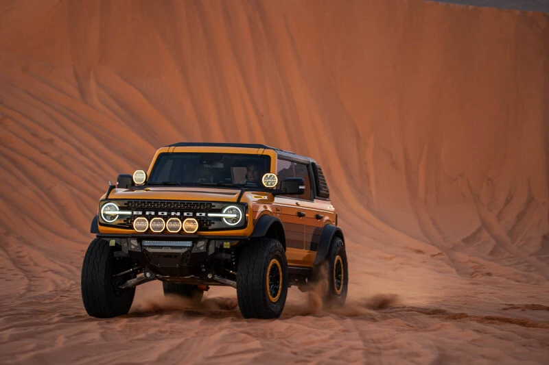 DV8 Offroad Tube Series Frontstoßstange für 21-25 Ford Bronco