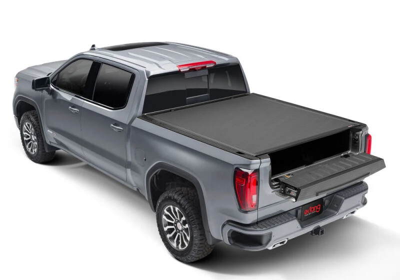 Extang Xceed Tonneau Cover für 2020–2023 Chevy/GMC Silverado/Sierra 2500HD/3500HD 6ft. 9in. ohne Seitenboxen