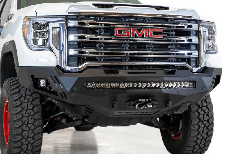 Addictive Desert Designs Stealth Fighter Front Bumper für 2020–2023 GMC Sierra 2500/3500