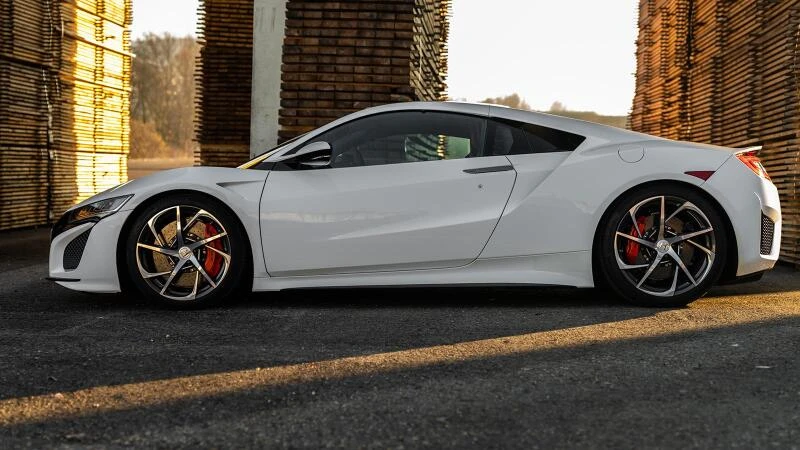 KW Coilover-Kit V5 2016+ Honda NSX mit EDC-Stornierung
