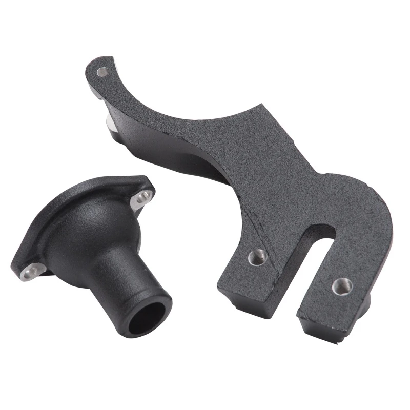 Edelbrock Generator-Offset-Kit für Ford Flathead 49-53 in satiniertem Schwarz