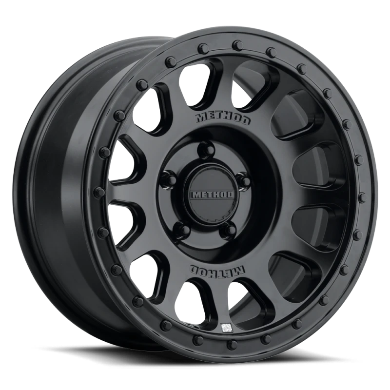 Method MR709 HD Bead Grip 17x 8.5in / ET0 / 5x5 BP / 71.5mm Bore - Black Wheel