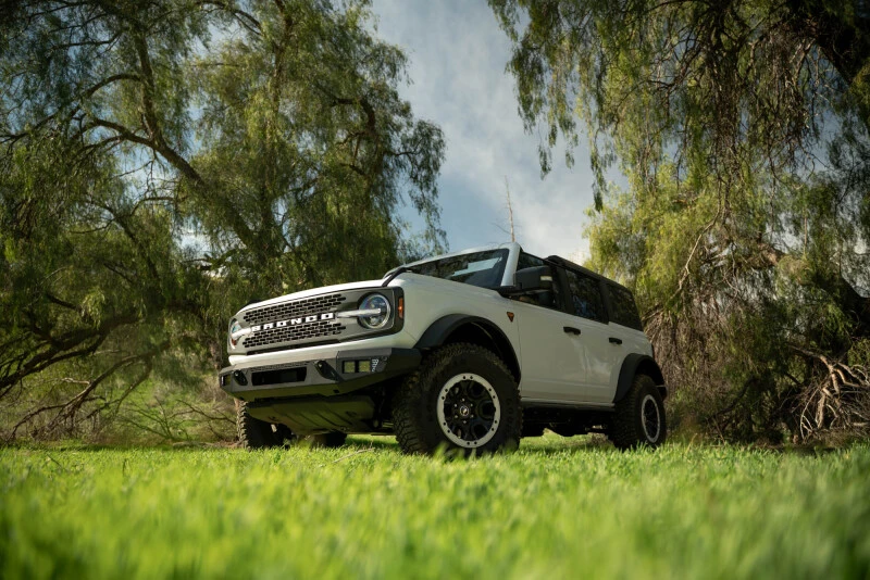 DV8 Offroad 2021+ Ford Bronco Front Bumper V2 - OE Plus Series (Works w/o ACC Relocation)