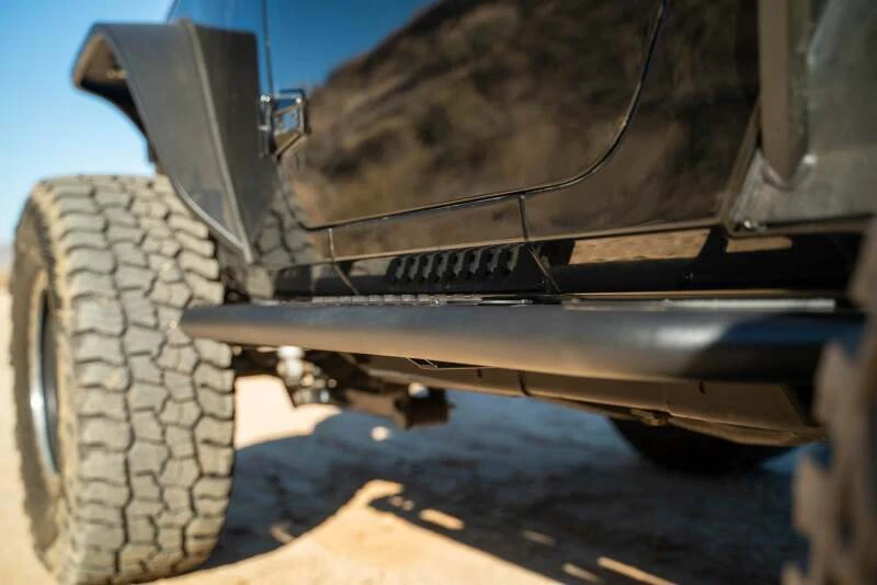 DV8 Offroad Seiten-Trittbretter für 2007–2018 Jeep Wrangler JK 2-Türer