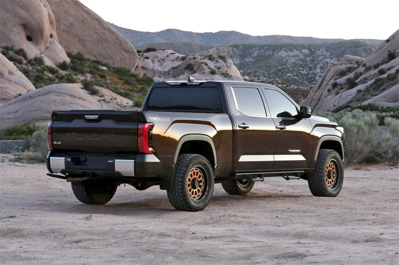 Fabtech 2022 Toyota Tundra Adjustable Rear Link Arms