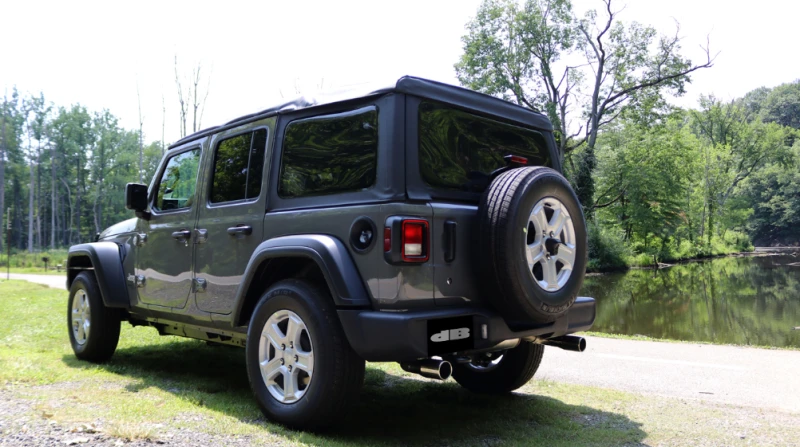 Corsa 2018-2024 Jeep Wrangler JL 2,5-Zoll-Doppel-Endrohr-Edelstahl-Endschalldämpfer