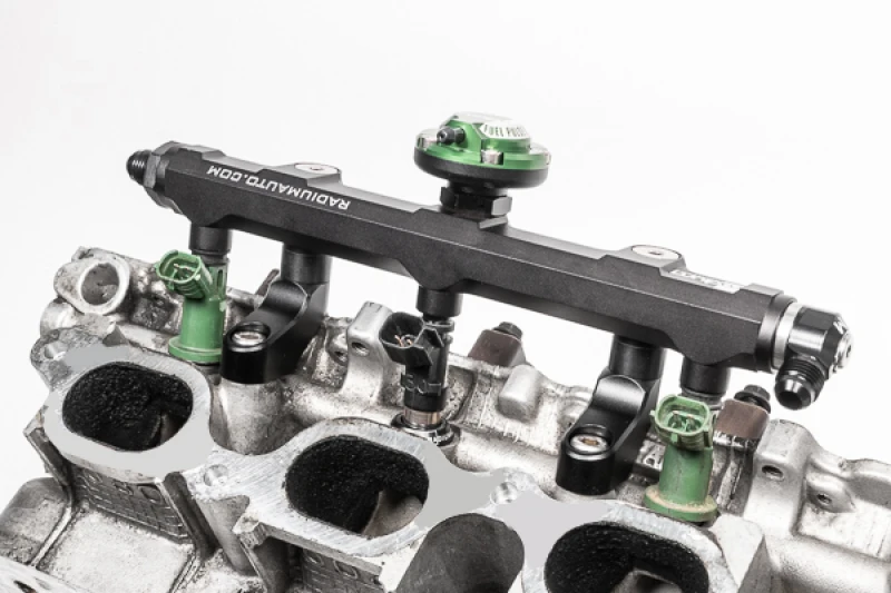 Radium Engineering Subaru Phase-I EZ30 Top Feed Conversion Fuel Rail Kit