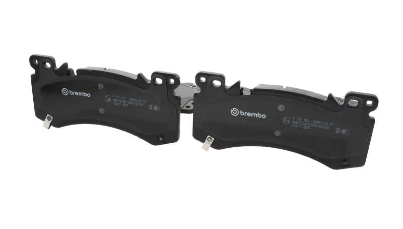 Brembo OE 21-24 Cadillac Escalade/23-24 Chevy Silverado 1500 Premium Low Ceramic Brake Pad - Front