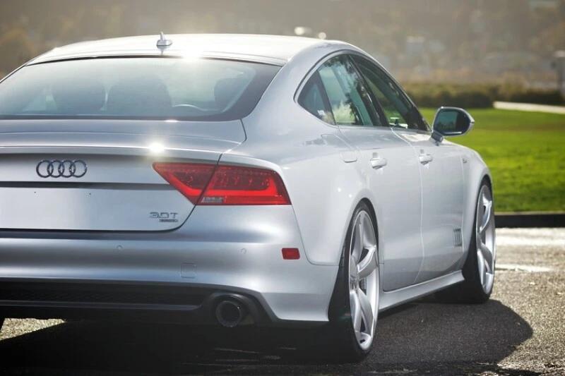 AWE Tuning Audi C7 A7 3.0T Touring Edition Auspuff - Dual Outlet Diamant-Schwarz Spitzen