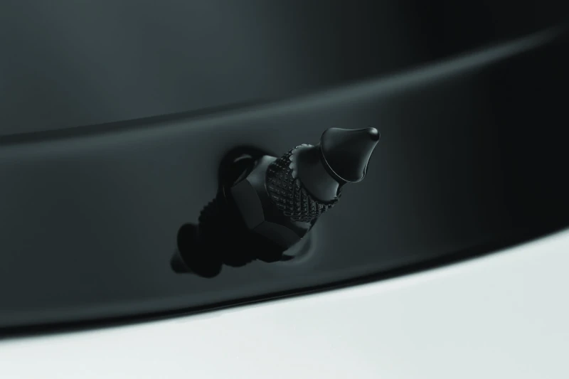 Kuryakyn Windshield Spikes FLTR Black