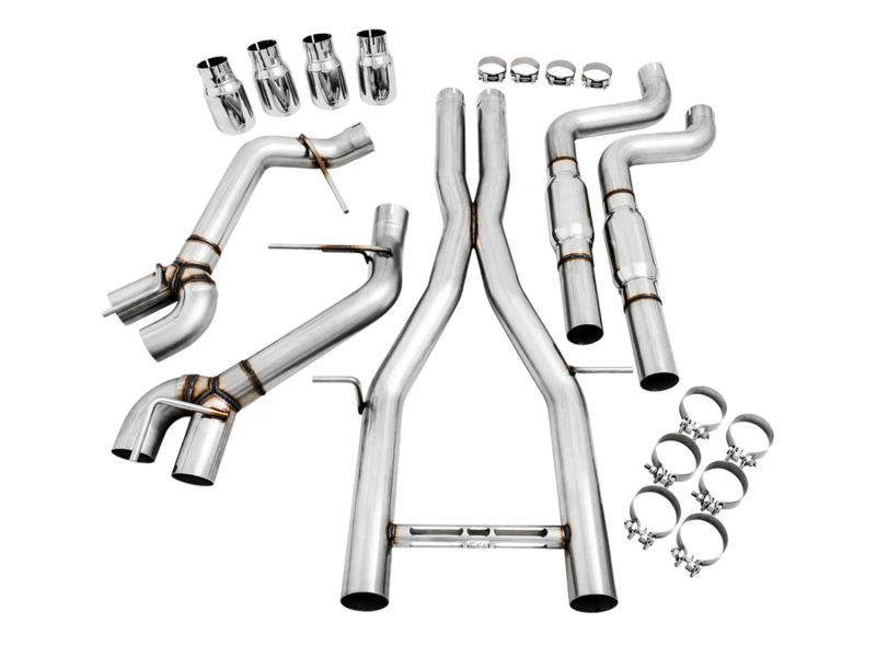 AWE Tuning 16-19 Chevy Camaro SS Resonated Cat-Back Auspuff -Track Edition (Quad Chrome Silber Spitzen)