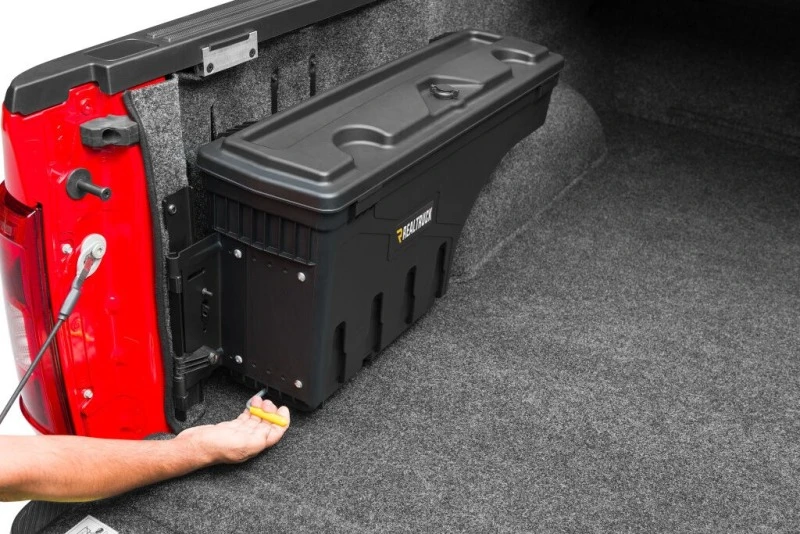 UnderCover Swing Case für 2015–2020 Ford F-150 (Fahrerseite)