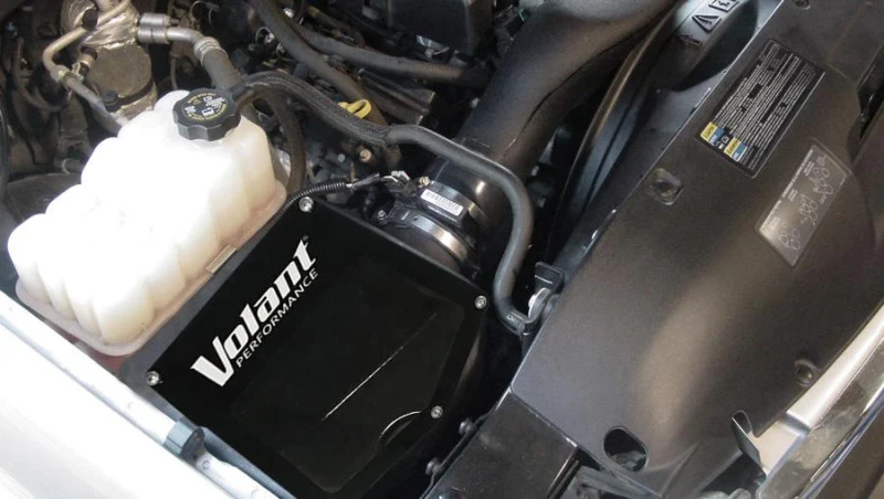 Volant 01-06 Chevy Silverado/Sierra/Avalanche/Suburban/Yukon 2500 8.1 V8 PowerCore Cold Air Intake