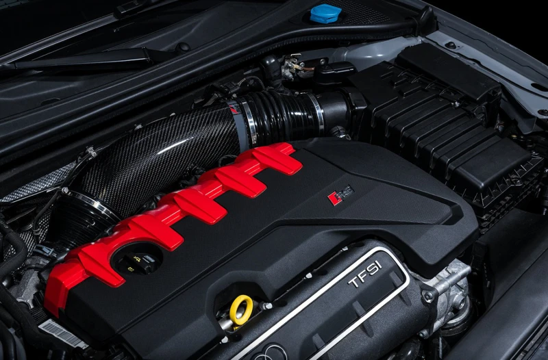 AWE Tuning Audi RS3 / TT RS 4,5 Zoll S-FLO Carbon Einlassrohr